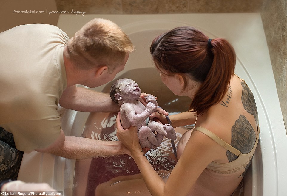 30B50F7500000578-3427358-The_real_deal_In_her_time_photographing_motherhood_Leilani_has_s-a-28_1454437600706