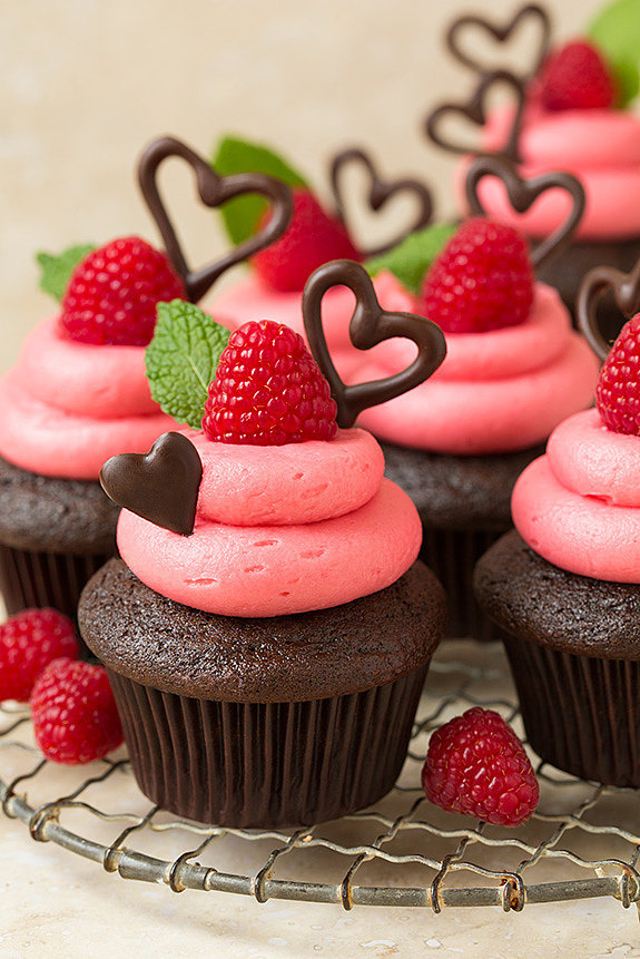 Dark-Chocolate-Cupcakes-Raspberry-Buttercream-Frosting