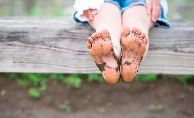 barefoot